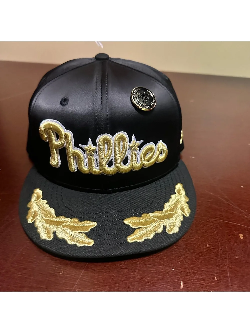 New Era 59FIFTY Day Philadelphia Phillies Gold Leaf 2025 Black Fitted Hat 7 3/4